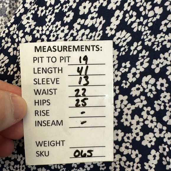COZY Blue And White Floral V Neck Shift Dress Womens Size Large NWT Lightweight - Picture 15 of 15